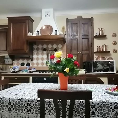 Holiday House Antica Dimora Soggiorni In Langa Centro Storico ラ・モッラ エクステリア 写真