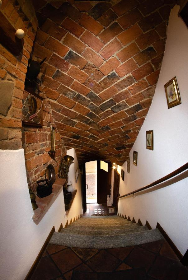 Holiday House Antica Dimora Soggiorni In Langa Centro Storico ラ・モッラ エクステリア 写真