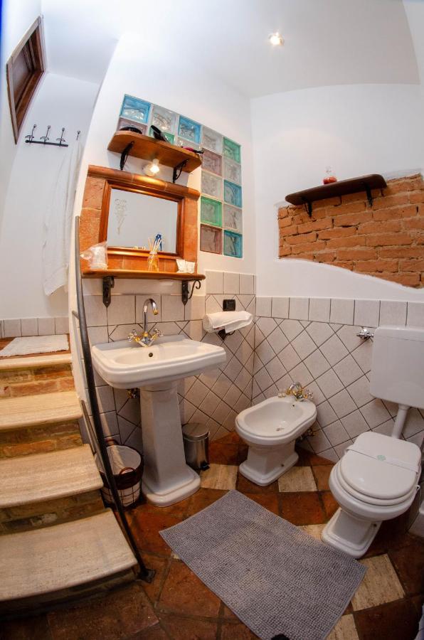 Holiday House Antica Dimora Soggiorni In Langa Centro Storico ラ・モッラ エクステリア 写真